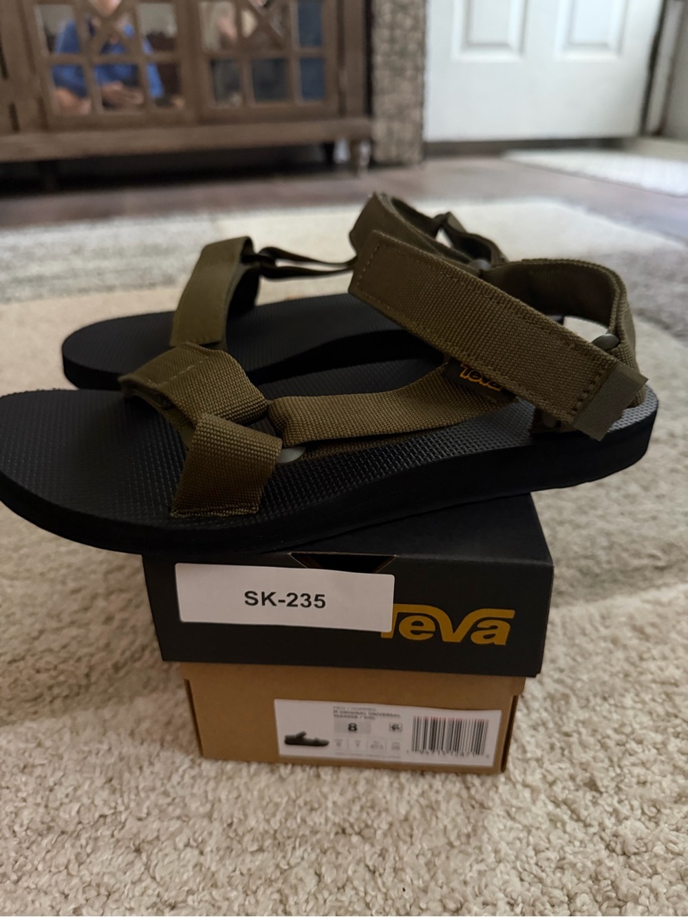 NWT Teva Men’s Olive Hiking Sandals - Black Footbed - Picture 2 of 4